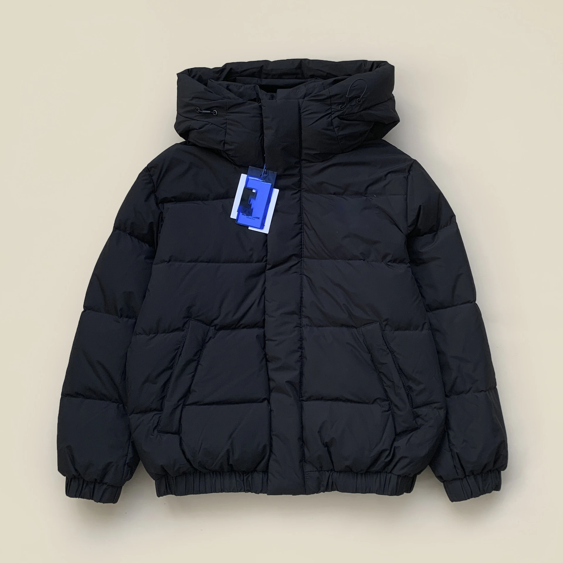 Рисунок 2 - Короткий пуховик парная корейский