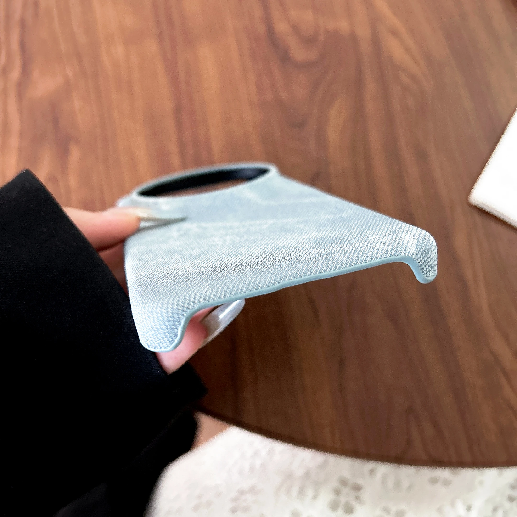 Enhanced Denim Jeans Phone Case with Frameless Cooling Design