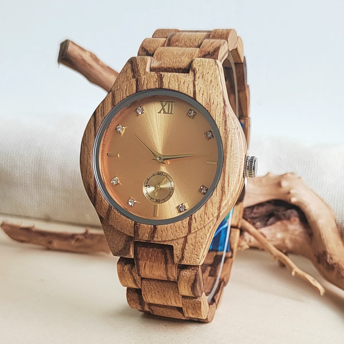 

Gold Stones Women's Wood Wrist Watch Fashion Simulated Diamond Dial Stylish Simplicity Quartz Wooden Wristwatches for Ladies