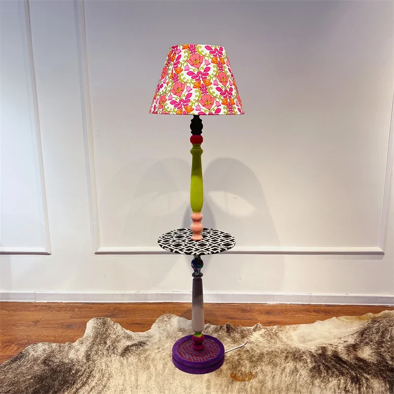 

Floor Lamp Living Room Simple Modern Bedroom European Creative Floor Lamp Vertical Lamp