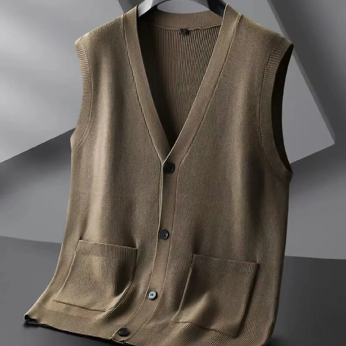 Autumn Winter Men's New Solid Color Cardigan Vest Male Loose Sweater Waistcoat Mens V-neck Knitted Sleeveless Coats A282