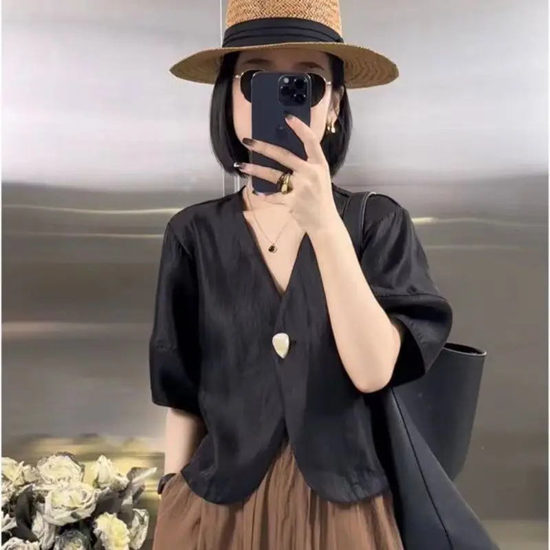 Short-sleeved Tops Women V-neck Lantern Sleeve Blazer Summer Jacket Casual Loose Suit Korean Fashion Coats New