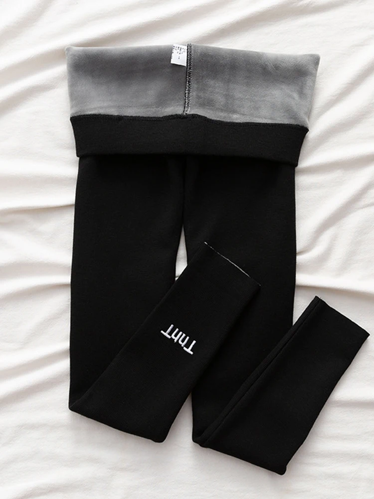 (Plush) Black