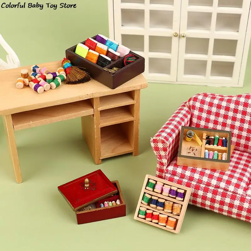 

1Set 1:12 Dollhouse Miniature Sewing Thread Retro Storage Box Kid Pretend Play Toy Doll House Decor Accessories Miniature Sewing