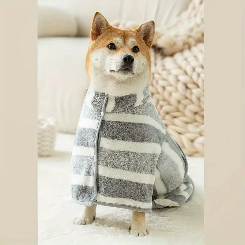 1Pcs Large Pet Towel Pet Bath Towel Drying Bath Water Absorbent Quick-Drying Dog Bathrobe
