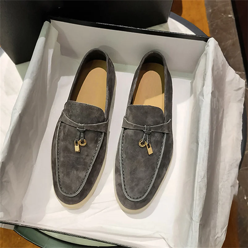 

2023 Brand Women's Flat LP New Spring Autumn Suede Flat Bottom Lock Tassel Fashion Comfortable Man Loafers Casual Women's Shoes