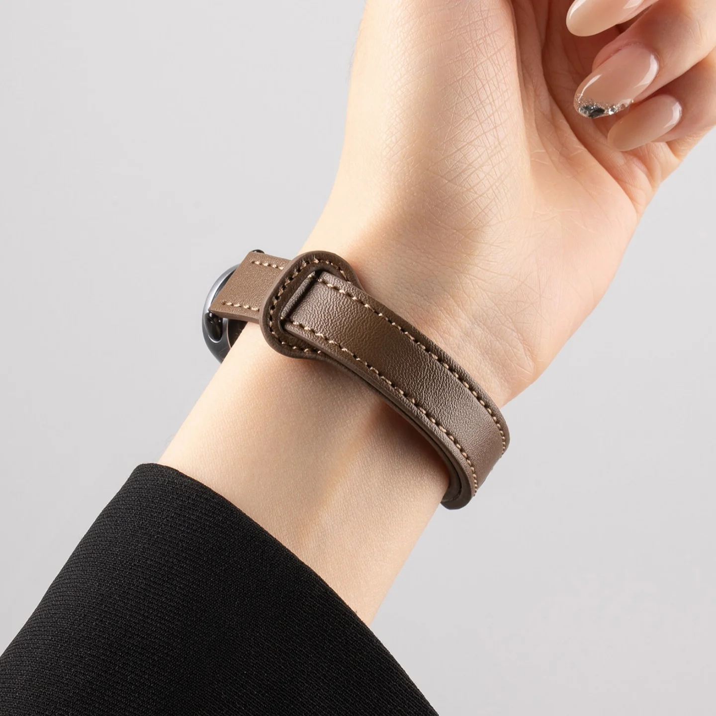 Elegant Leather Strap for Smart Band Watches - Slim Wrist Bracelet Replacement Accessory