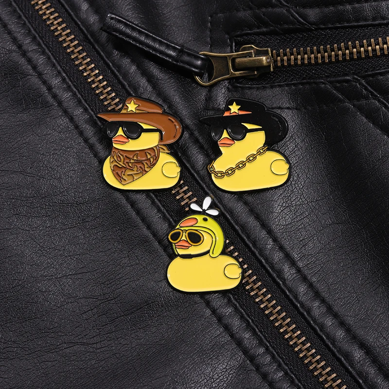 Western Cowboyhut Ente Emaille Pins niedlichen Cartoon Entlein Broschen Zubehör Rucksack Hut Revers Abzeichen Schmuck Geschenk für Freunde – Detail 6