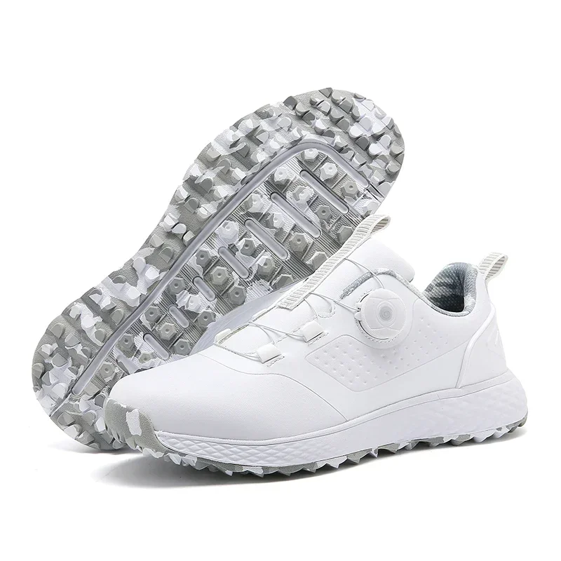 Golf shoes