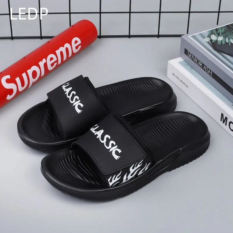 Slippers Men's Fashion Korean Version Indoor Beach Shoes Couple