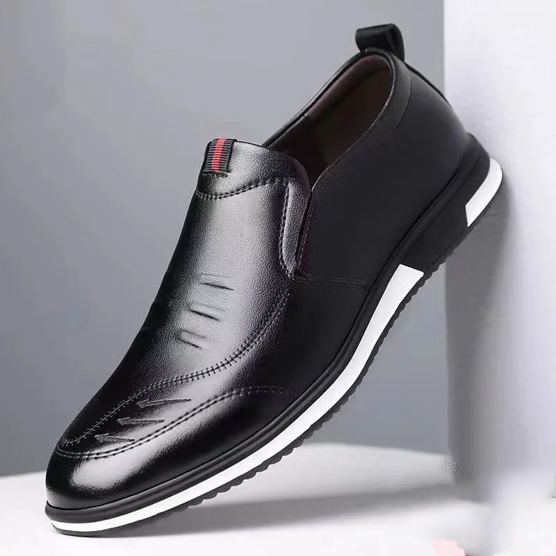 Summer Little White Shoes 2023 Spring Breathable Outdoor Casual Shoes Business Formal Leather Shoes Sneakers for Men Sandals