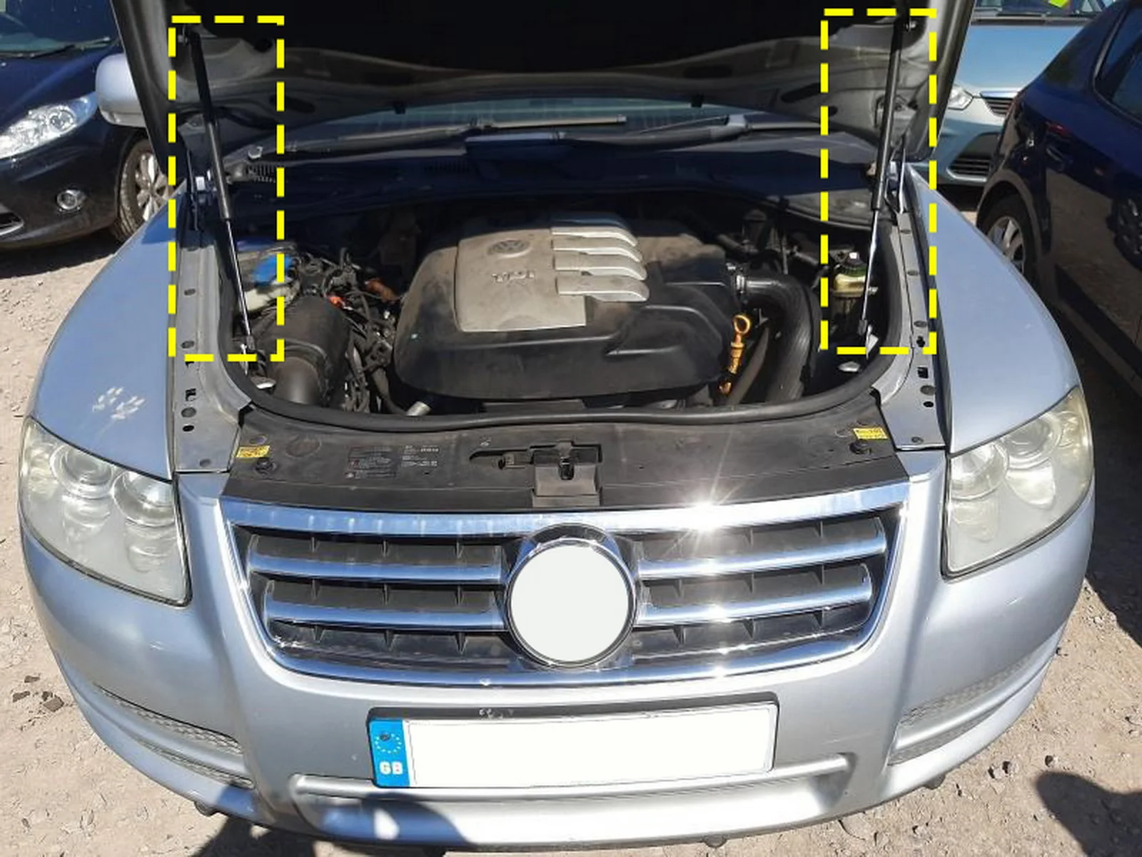 For VW Touareg 7L 04-10 Front Bonnet Hood Gas Struts Support 125N 7L6823359A front bonnet gas struts auto lift hydraulic rods 2X