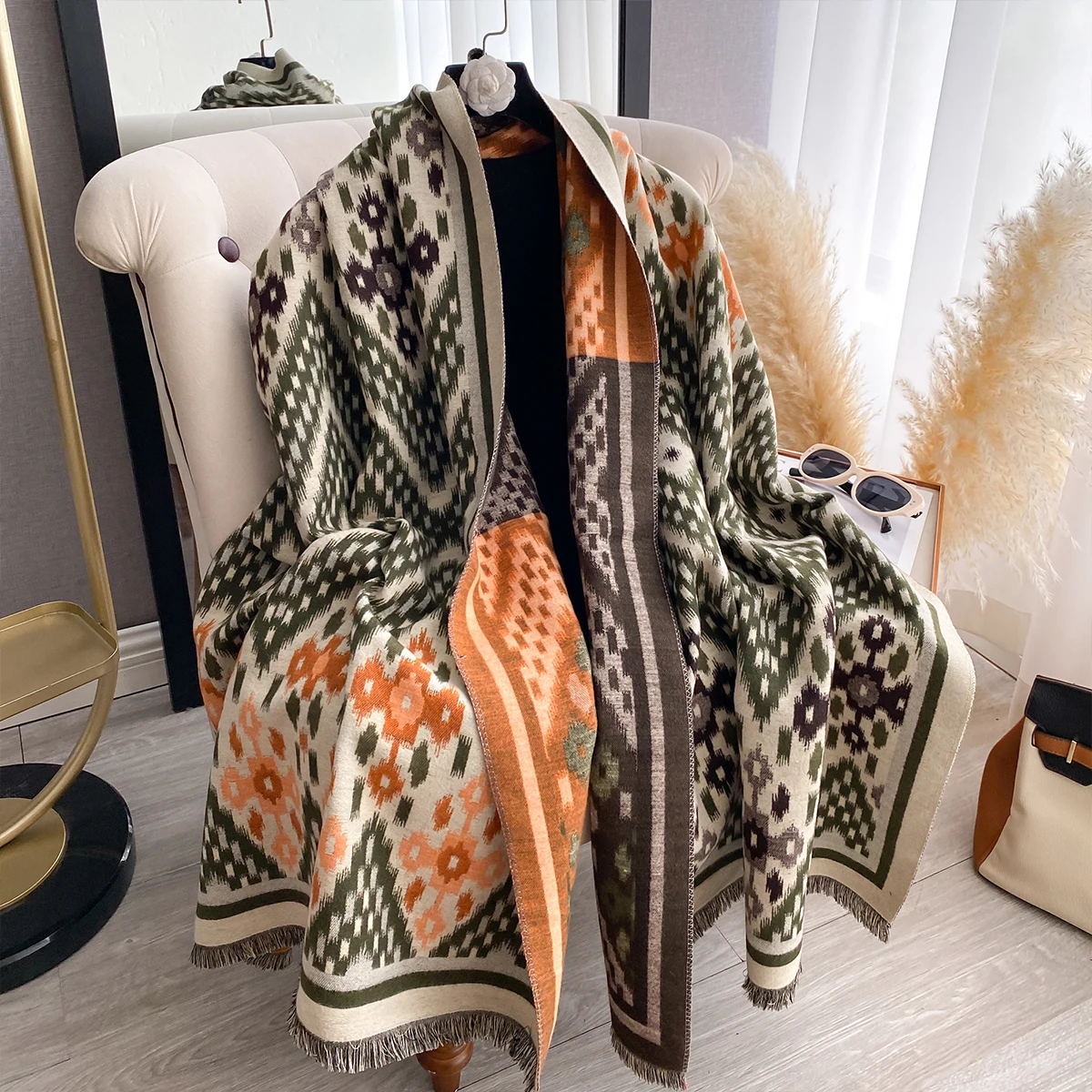 New Winter Warm Luxury Cashmere Scarf Women Thick Jacquard Fashion Shawl and Wraps Ladies Blanket Foulard Pashmina Bandana