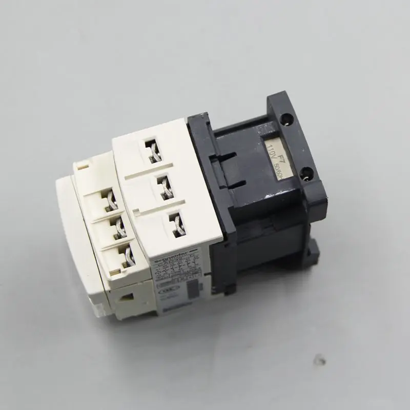 

Промежуточное реле чипа лифта CAD32F7C AC110V