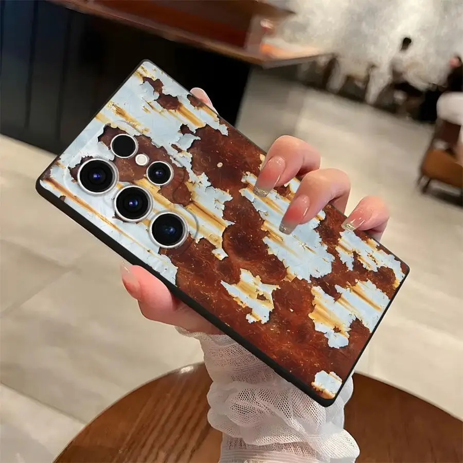 Vintage-Style Black Soft Phone Cover in Retro Rust Design