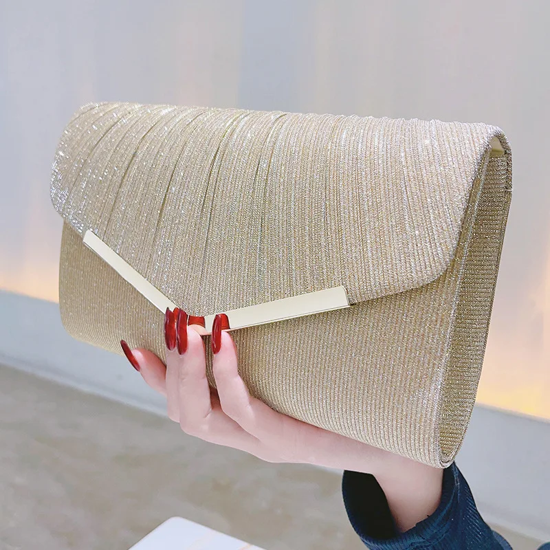 Elegant envelope tote bag suitable for fashionable ladies at weddings, parties, dinners, dances