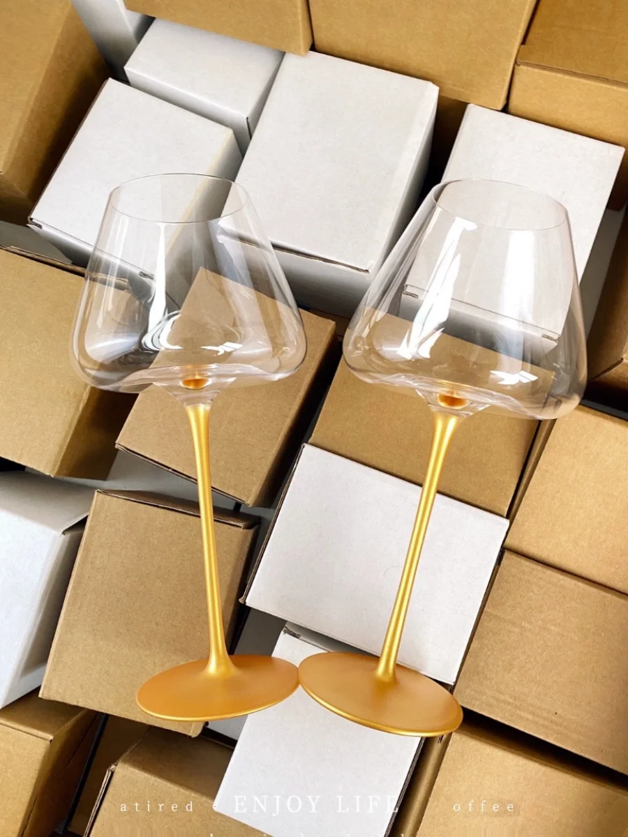 

750ml Golden Large Goblet Red Wine Glass Set Home Red Pole Black Bow Tie Burgundy Big Belly Crystal Glass Wine Glass Barware