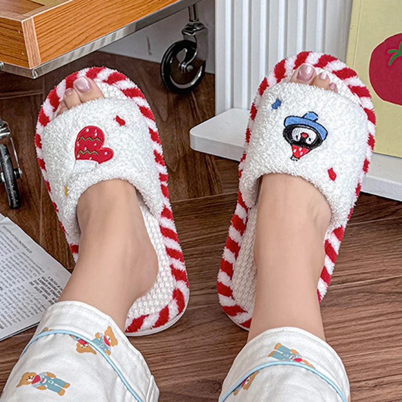 Cute Cartoon Embroidery Linen Slippers Women 2025 Korean Non Slip Home Slippers Woman Open Toe Soft Sole Indoor Slides Female