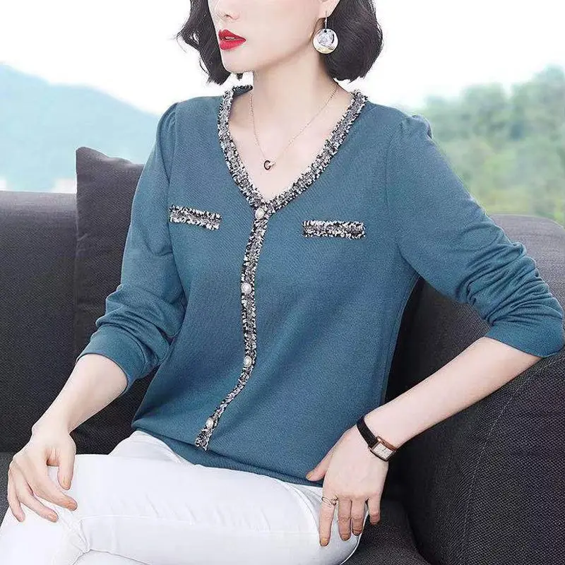 

Autumn Simplicity Oversized Patchwork V-neck Long Sleeve T-Shirt Women Clothes Fashion Buttons Loose Bottoming Pullover Top Tee