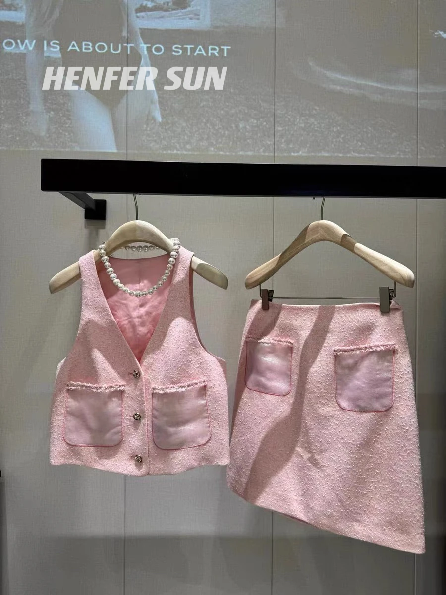 

Correct version! 2024 Summer Thin Fragrant Pink Vest Style Celebrity Set Limited Edition