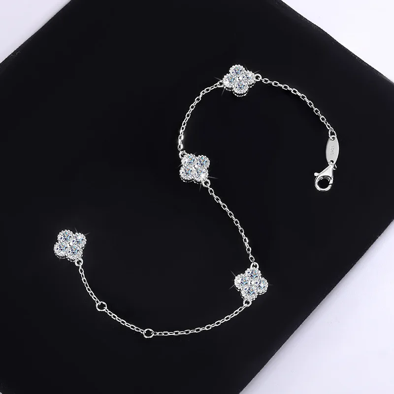 Silver Four Leaf Grass Diamond  Bracelet