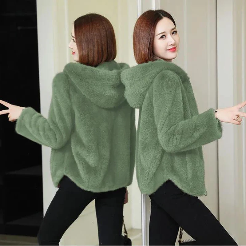 Women Casual Lamb Wool Winter Jacket 2023 Korean Fashion Hooded Fake Fur Cropped Coat Plus Size Loose Zipper Up Plush Overcoat