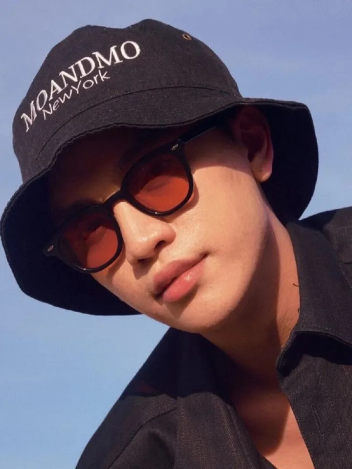 Onrtry Square Sunglasses - 90s Retro Thick Frame Sun Glasses For Women & Men