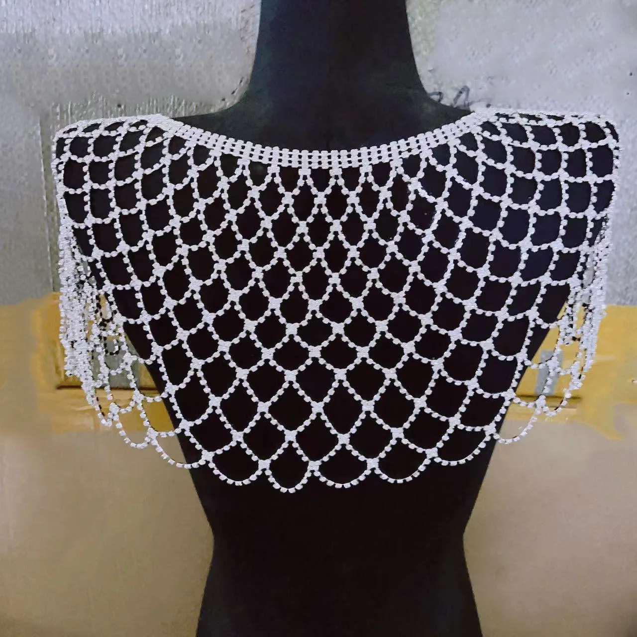 The latest handmade luxury all rhinestone hollow sexy body chain bra strap underwear bikini party dress body jewelry body chain