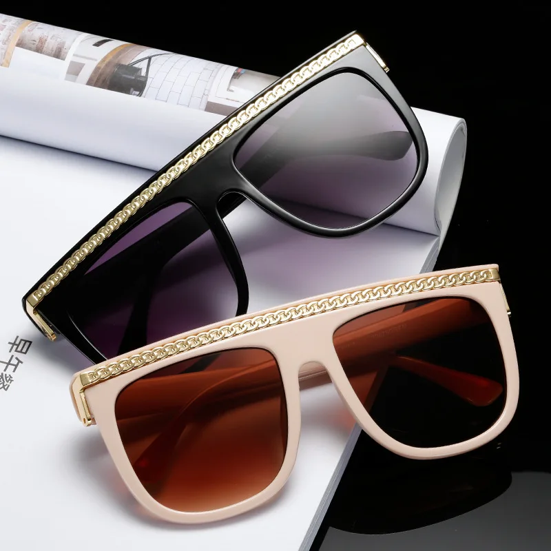 

2021 New Fashion Oversized Gradient Women Sunglasses Vintage Alloy Chain Frame Rivet Square Sunglasses Female Elegant Shades