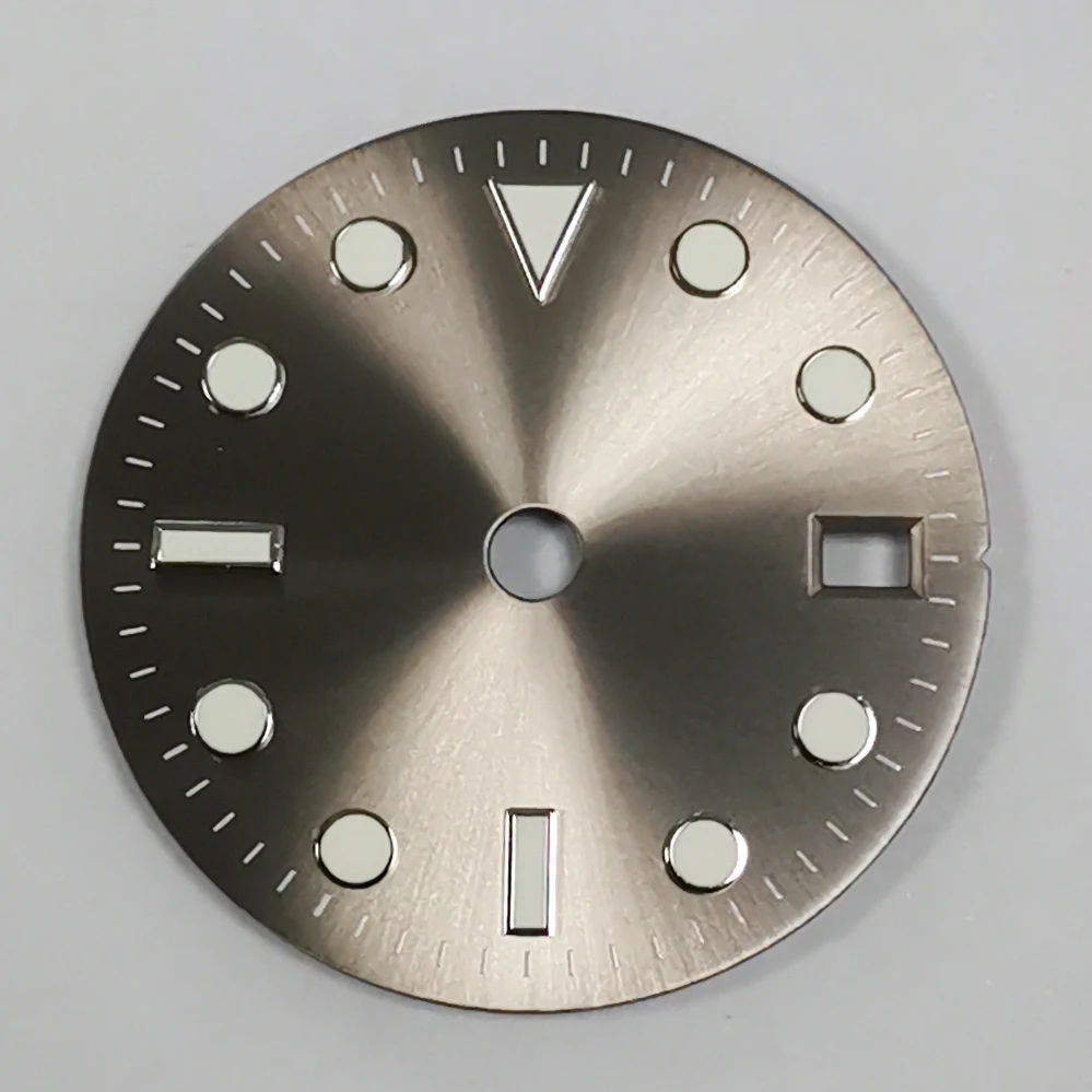 Green Luminous Watch Dial with GMT Four-Hand Design