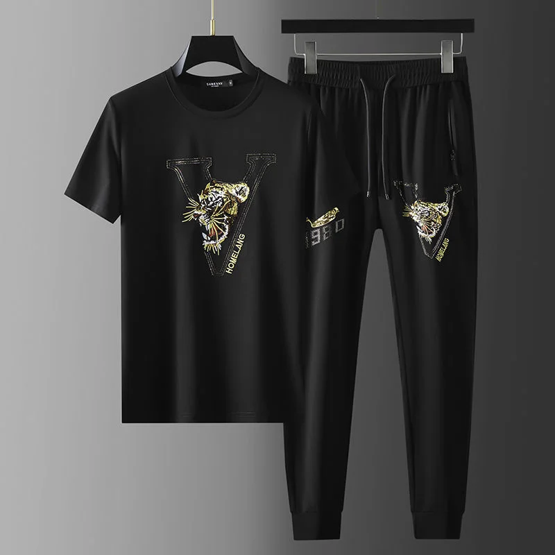

Luxury brand Luxurious casual sports suit men New summer Korean style handsome short sleeve tiger head embroidery
