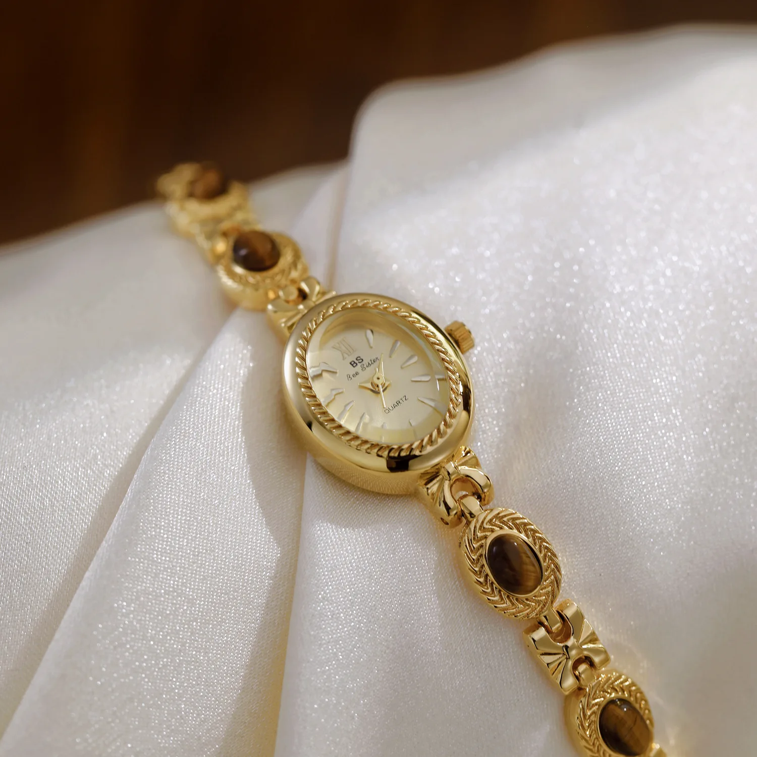 Oval Gold Women Watches Luxury Brand Dress Casual Quartz Small Dial Ladies Wrist Watches Rhinestone Gold Watches for Women 2025 6