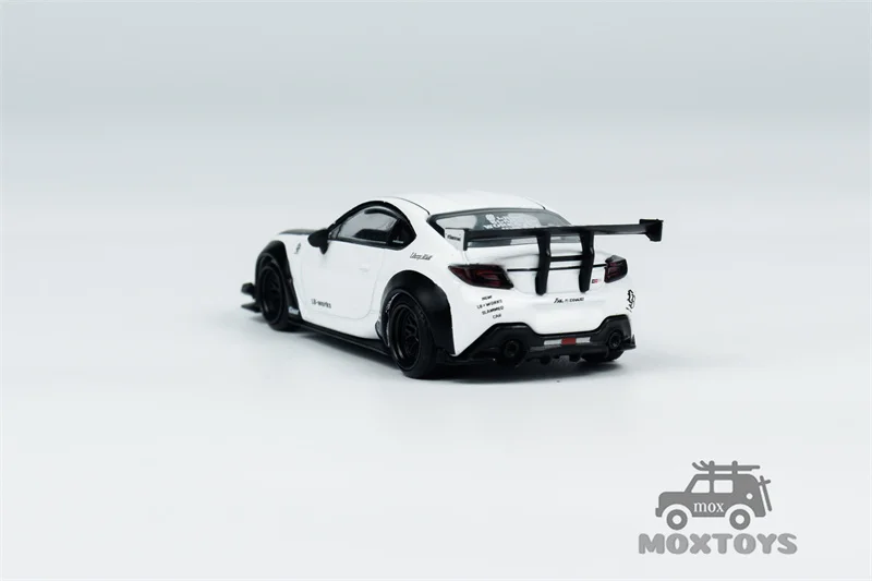MINI GT 1:64 GR86 LB Nation White LHD Diecast Model Car 4