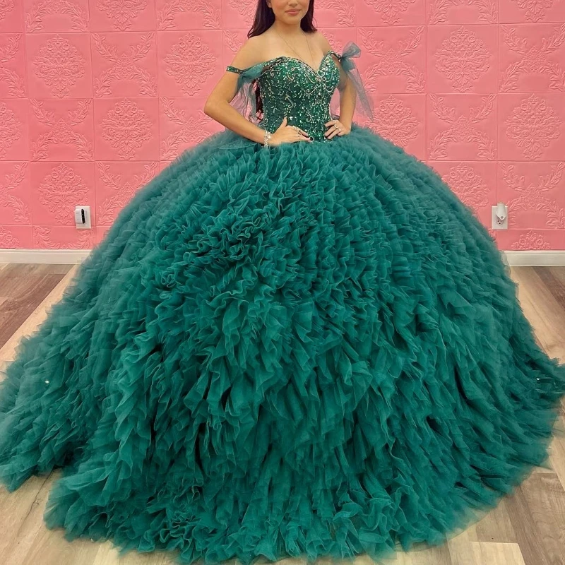

2024 Green Quinceanera Dresses Beading Crystal Tiered Tull Elegent Ball Gown Off The Shoulder Sweet Princess Vestidos De 15 Girl