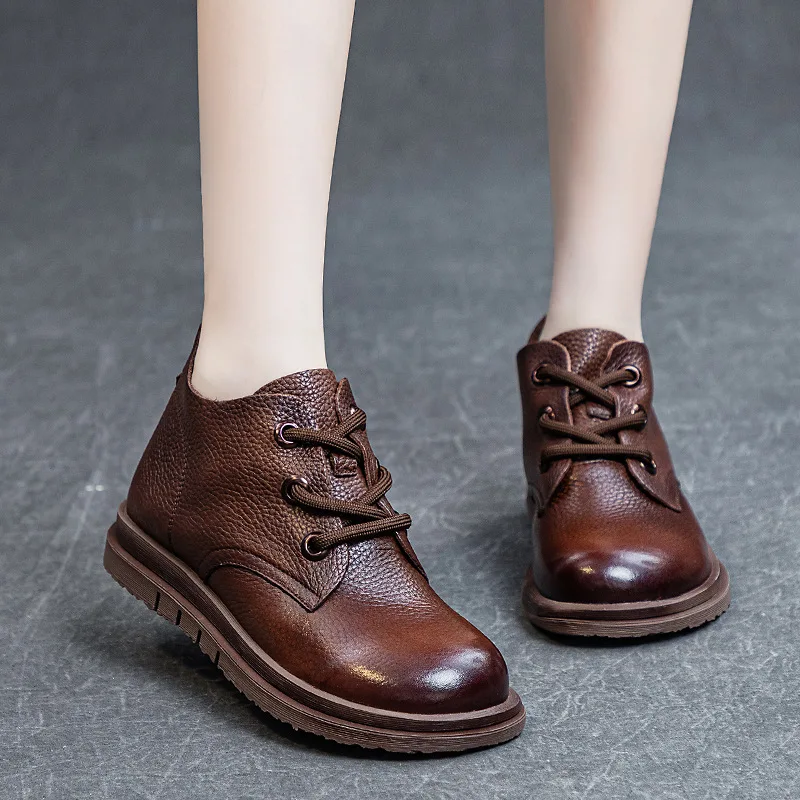 

Женские осенние винтажные кожаные ботинки со шнуровкой