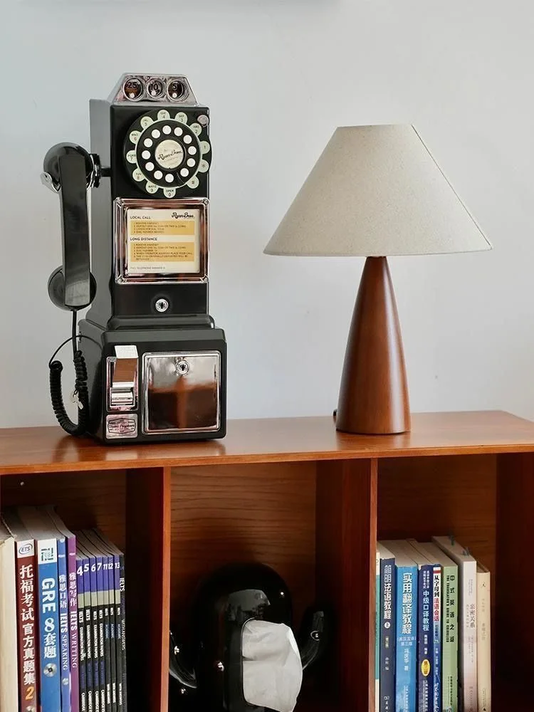 Retro Solid Wood Fabric Lamp