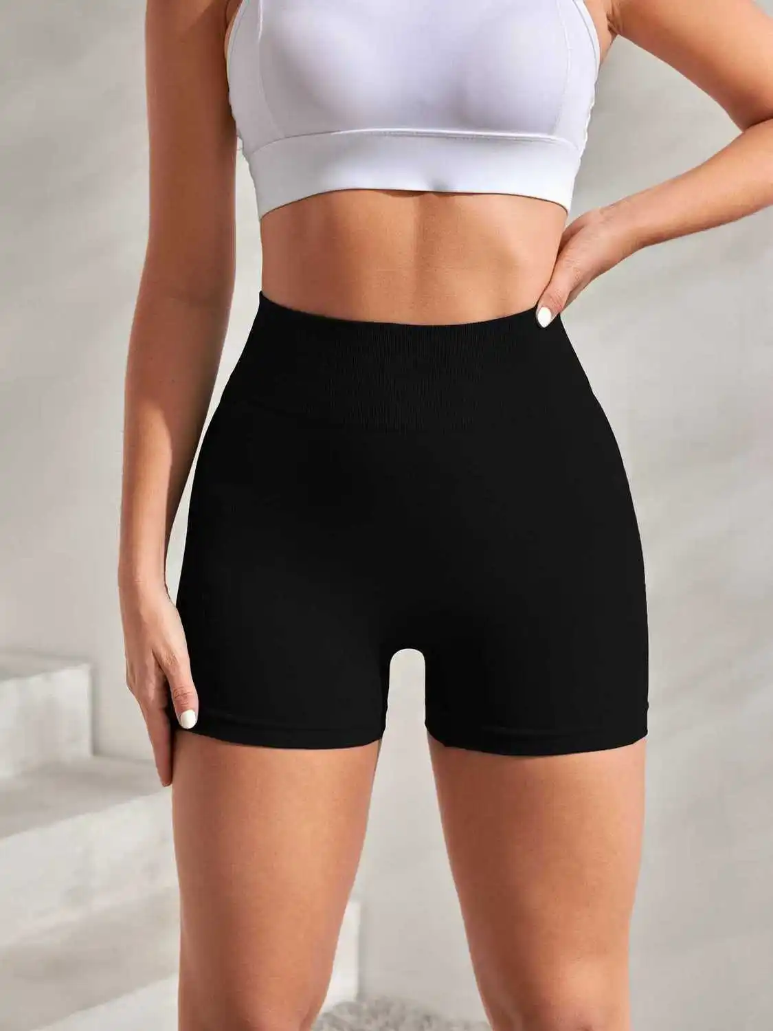 New Yoga Shorts Women Skinny Quick Dry Sports Running High Waist Lift Hip Elastic Summer Wear Fitness Leggings
