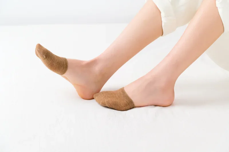 5 Paar Vorfußsocken für Damen, Sommer, einfarbig, halbe Zehenabdeckung, halbe Socken, unsichtbare, atmungsaktive Baumwollsocken für Fersen – Detail 12