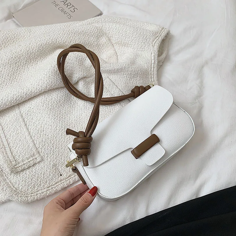 

2022 New Autumn Contrast Color European And American Retro Fashion Simple And Versatile Large-Capacity Portable Underarm Shoulde
