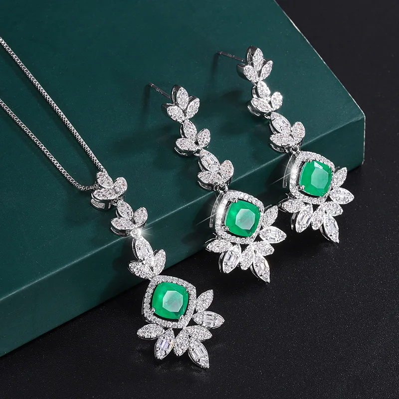Pendientes De Novia Gold Drop / Pendientes Colgantes Colgantes De Pera / Lágrima De Zirconia