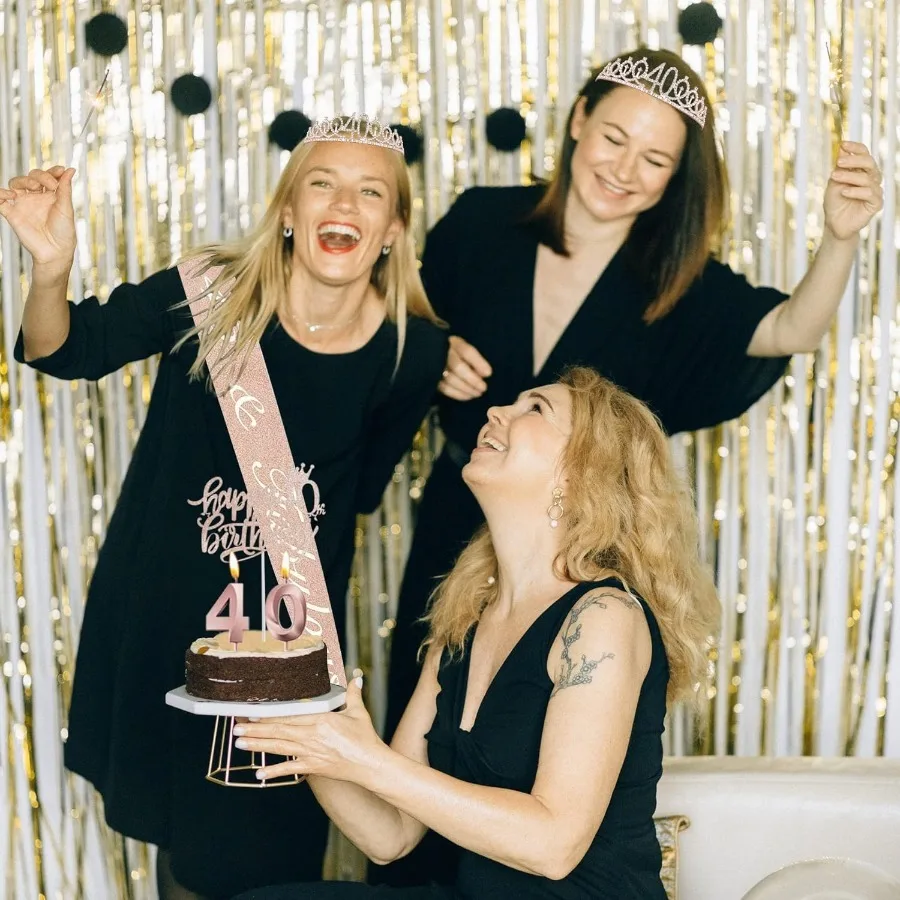 Geburtstags-Tiara-Kronenschärpe für Damen und Mädchen, 15., 20., 25., 30., 35., 40., 45., 50., 55., 60., 65. 70. Partydekoration, Gastgeschenke – Detail 14
