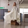Graceful Simple Wedding Dresses Woman's A Line Sexy Strapless Sleeveless Bridal Gowns Bow Backless Customized Vestidos Gloveless 1