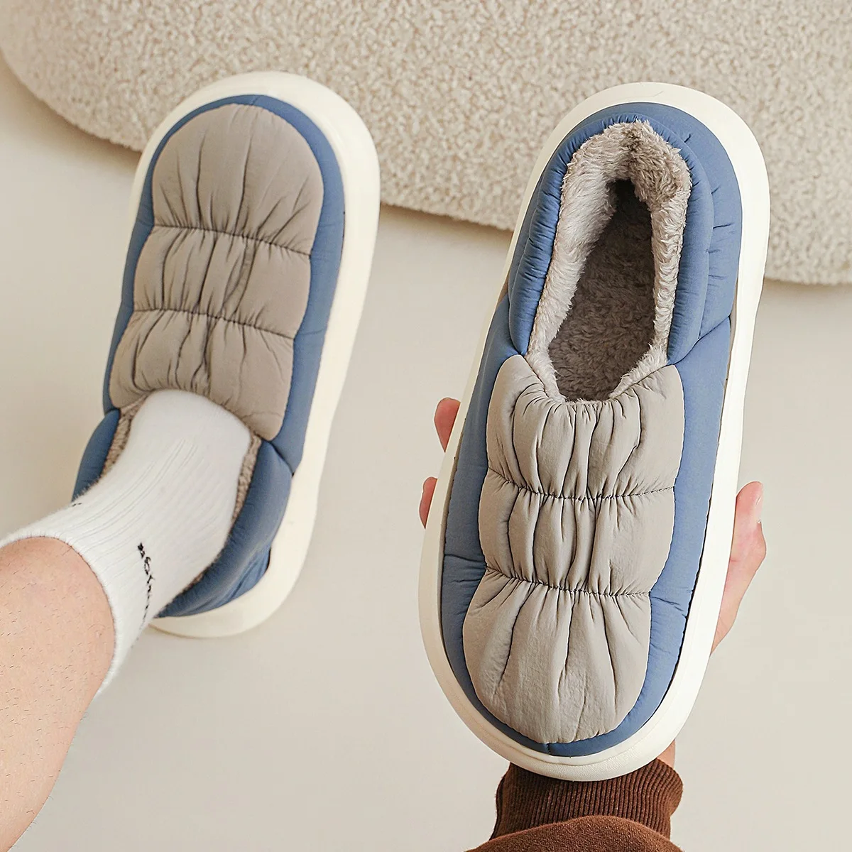 

Plush Slippers For Women Indoor Outside Winter Slides Home Warm Fluffy Non Slip Boots Furry Cotton Men Outdoors Waterproof Shoes