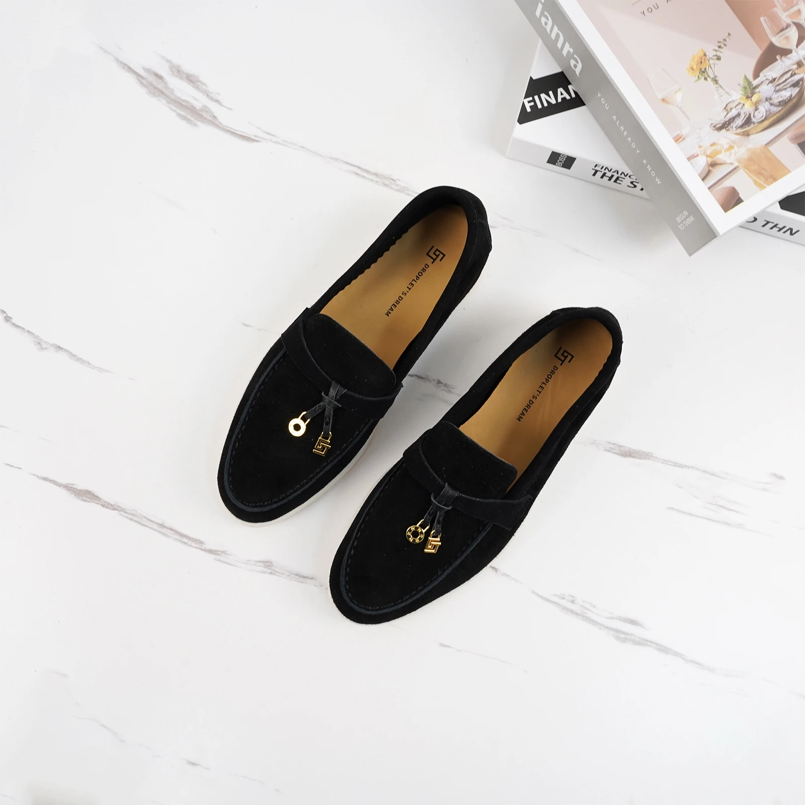 2024GJ Fashion Women's Mule Shoes Comfortable Suede Le Fu Shoes Metal Pendant Anti slip Luxury Brand Driving Shoes Casual Shoes 2