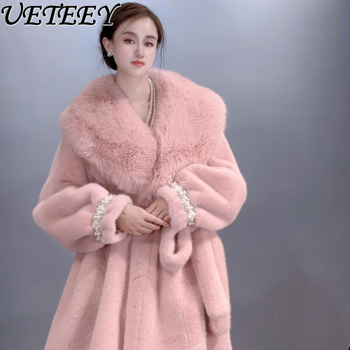 

2023 New Winter Thickened Slim Fit Fashion Faux Fur Coat Luxury Beaded Big Fur Collar Plush Coats Slimming Furry Jacket Overcoat