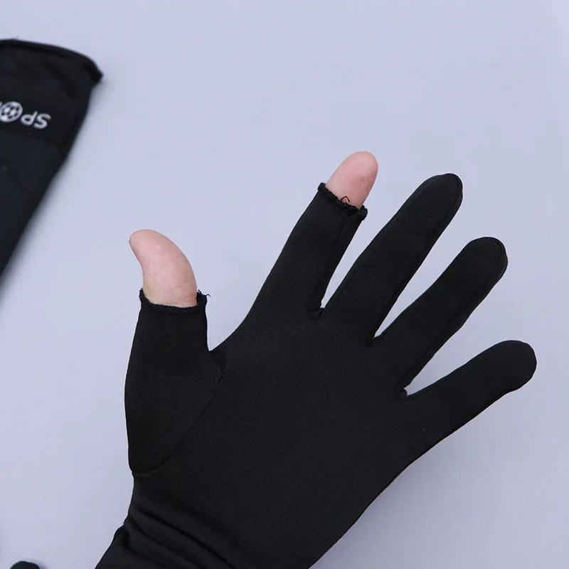 Exposed two finger letter style, thickened and plush insulation, leaking two finger gloves, computer typing operation,