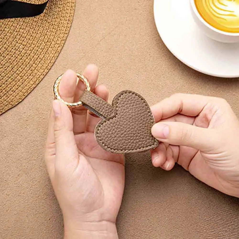 Heart Pu Leather Magnetic Hat Clip Portable Hat Storage Wallet Buckle Love Shape Hat Holder Organizer Gadget Hanging on Bag