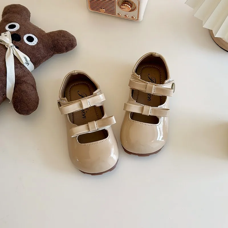 Girl's Mary Janes Patent Leather Bowtie Round Toe Cute Kids Flat Shoes Toddler Three Colors Spring Hook-loop Children Shoe 21-30 leather shoes mary jane shoes girls shoes girls flats
