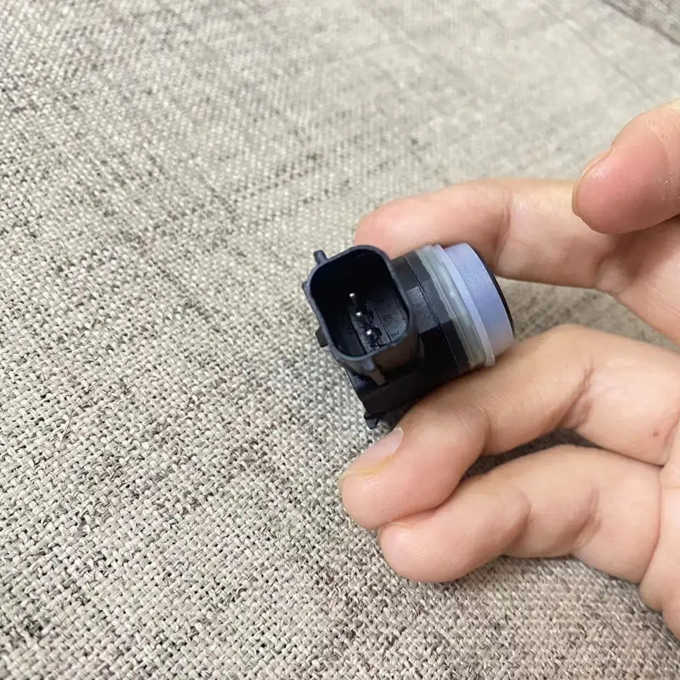 Purchase BACK UP SENSOR PARK ASSIST SENSOR CHRYSLER 300 2016 In Las - Foto 2