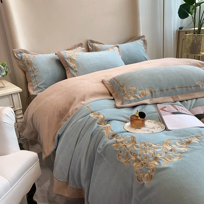 

Four-Piece Set High-End American Milk Fiber Bedding Autumn Winter Double-Sided Coral Fleece Bed Sheet Thick Warm 1.8M Embroidery
